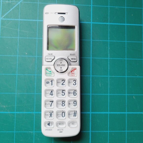 AT&T 3 Handset DECT 6.0 Cordless Answering System with Caller ID/Call Waiting - Picture 13 of 16